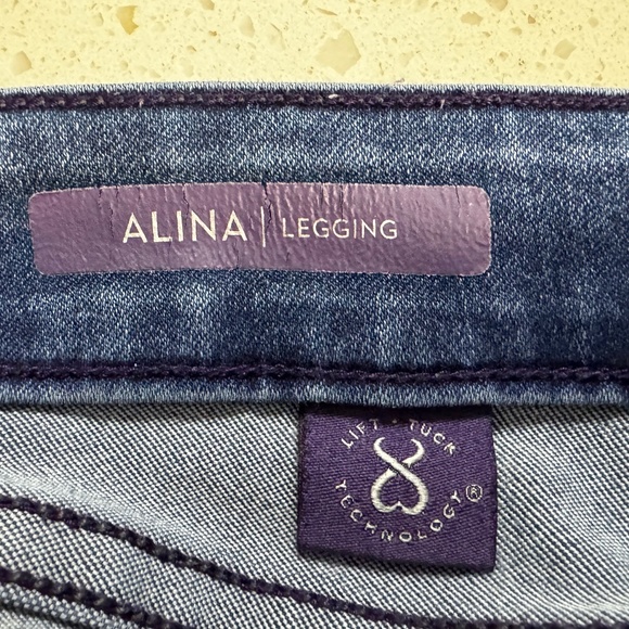 NYDJ High Rise Alina Legging - Picture 7 of 9